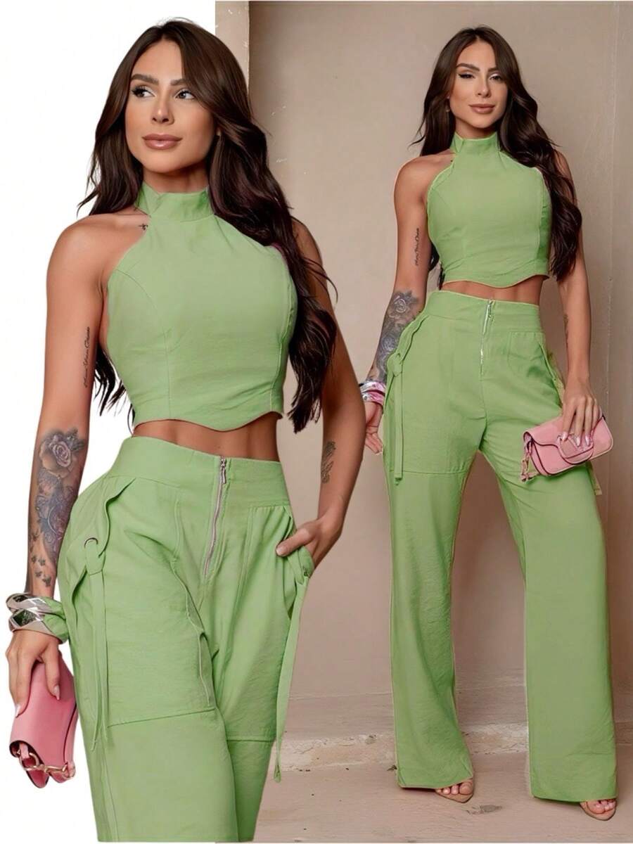 Conjunto Feminino Cropped Com Bojo E Calça Com Ilhós E Zíper Frontal