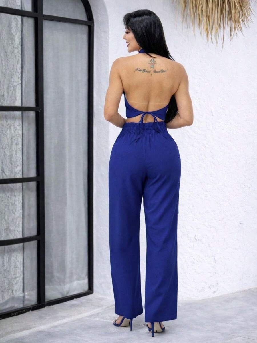Conjunto Feminino Cropped Com Bojo E Calça Com Ilhós E Zíper Frontal