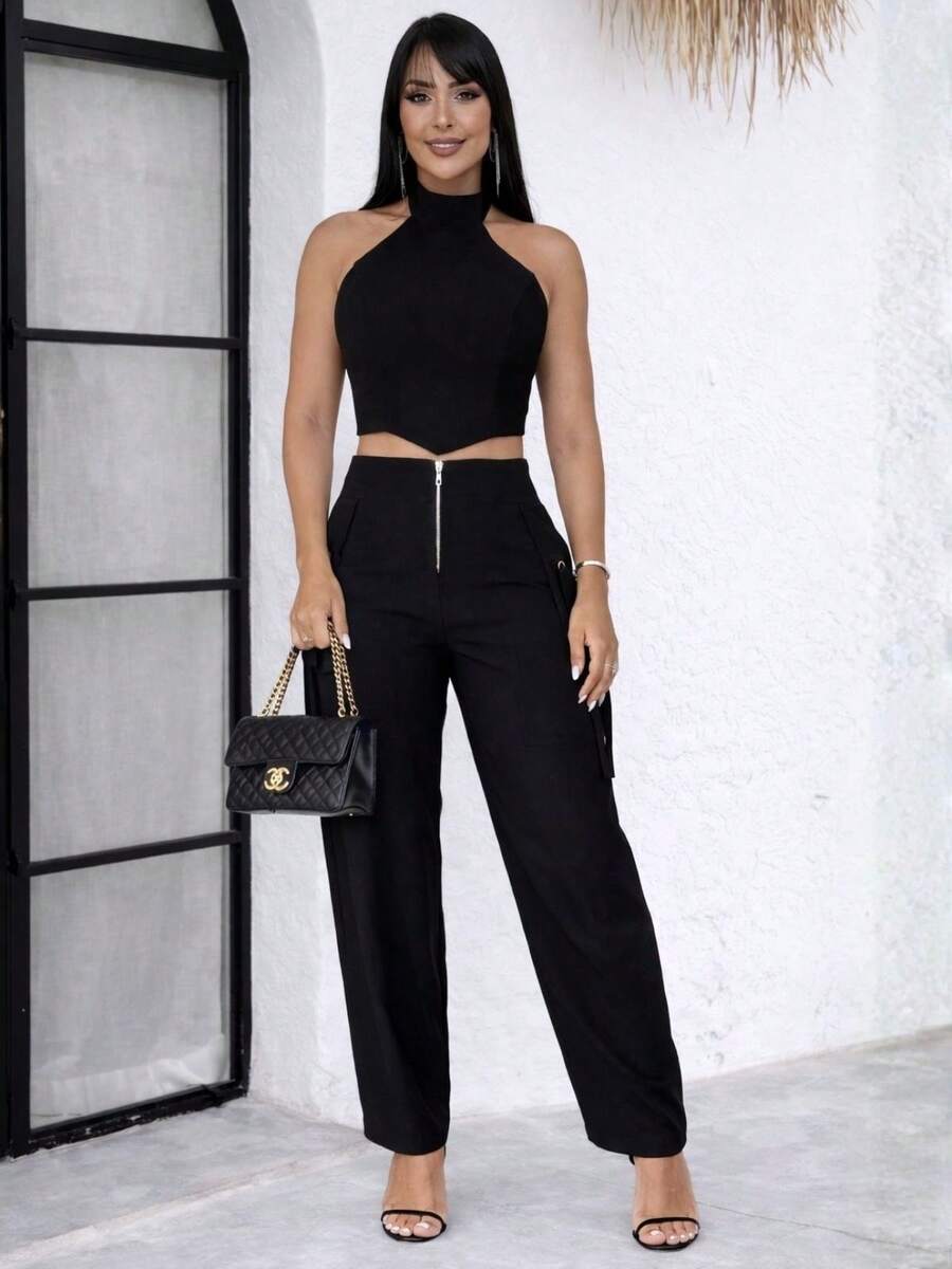 Conjunto Feminino Cropped Com Bojo E Calça Com Ilhós E Zíper Frontal