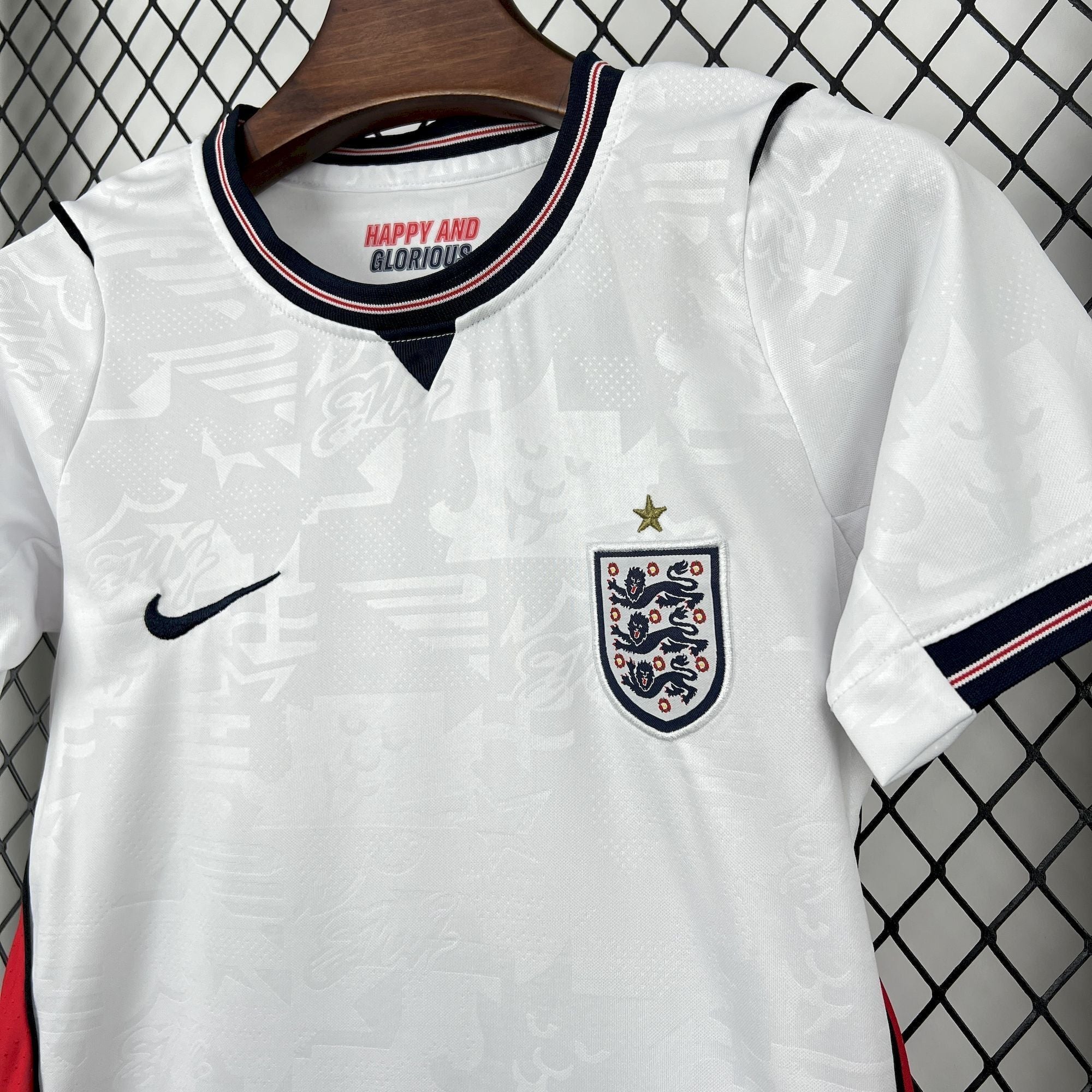 Kit Infantil Inglaterra Titular 25/26 Copa do Mundo