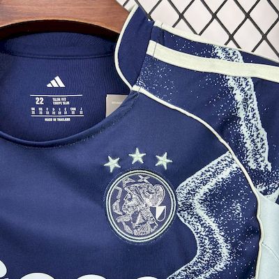 Kit Infantil Ajax Reserva 25/26
